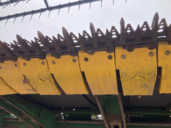 2014 John Deere 640FD Header Combine