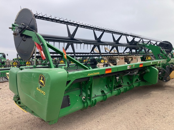 2014 John Deere 640FD Header Combine