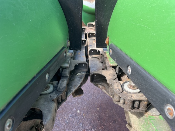 2017 John Deere 612FC Header Corn Head