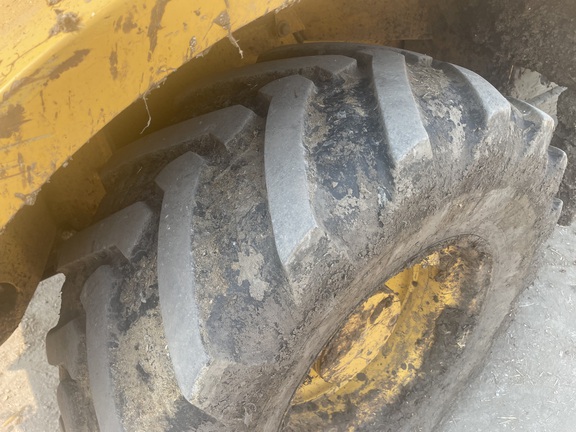 2018 John Deere 324K Compact Utility Loader