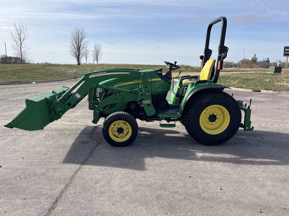 2007 John Deere 3320 Tractor Compact