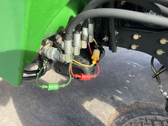 2007 John Deere 3320 Tractor Compact