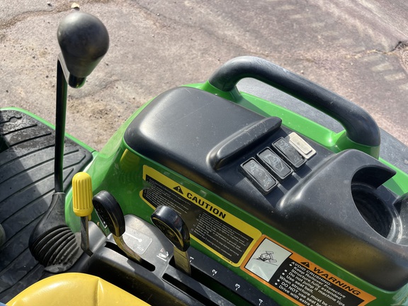 2007 John Deere 3320 Tractor Compact