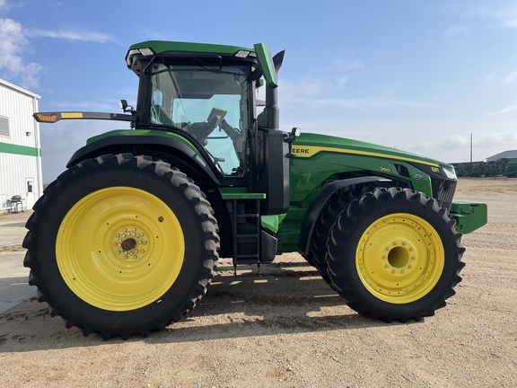 2021 John Deere 8R 250 Tractor