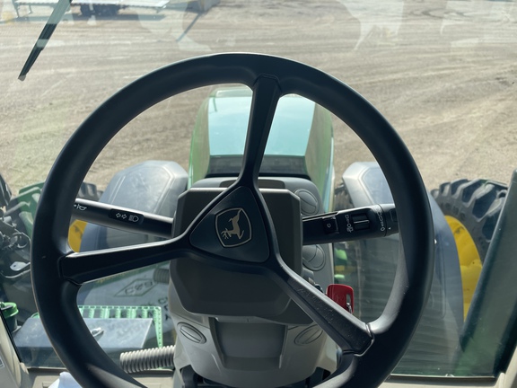 2021 John Deere 8R 250 Tractor