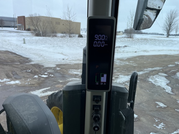 2021 John Deere 8R 250 Tractor