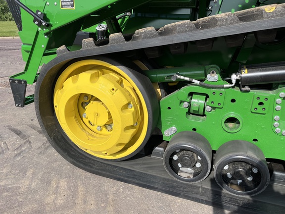 2025 John Deere 9RT 590 Tractor Rubber Track