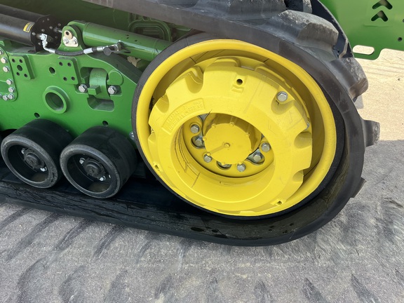 2025 John Deere 9RT 590 Tractor Rubber Track