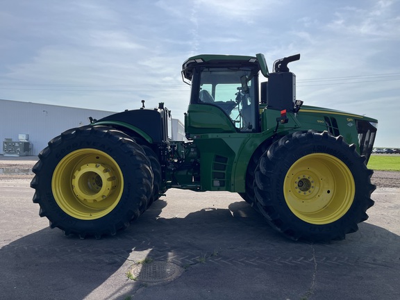 2025 John Deere 9R 590 Tractor 4WD