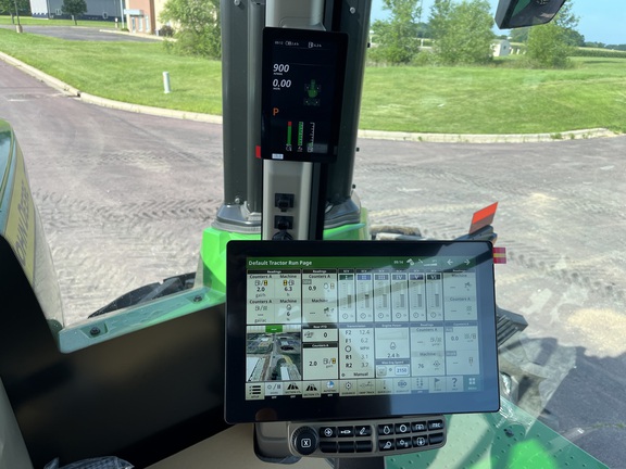 2025 John Deere 9R 590 Tractor 4WD