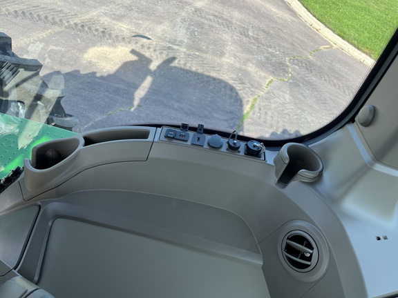 2025 John Deere 9R 590 Tractor 4WD