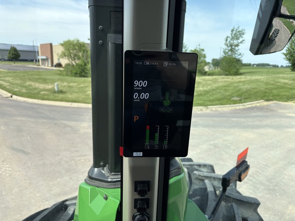 2025 John Deere 9R 590 Tractor 4WD