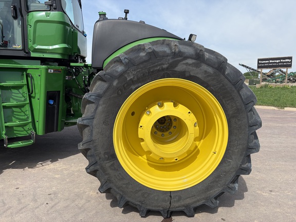 2025 John Deere 9R 590 Tractor 4WD