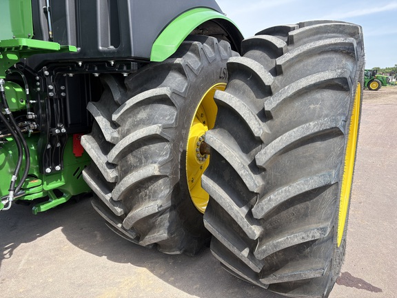 2025 John Deere 9R 590 Tractor 4WD
