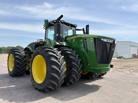 2025 John Deere 9R 590 Tractor 4WD