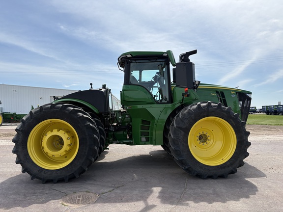 2025 John Deere 9R 590 Tractor 4WD
