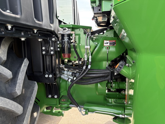 2025 John Deere 9R 590 Tractor 4WD