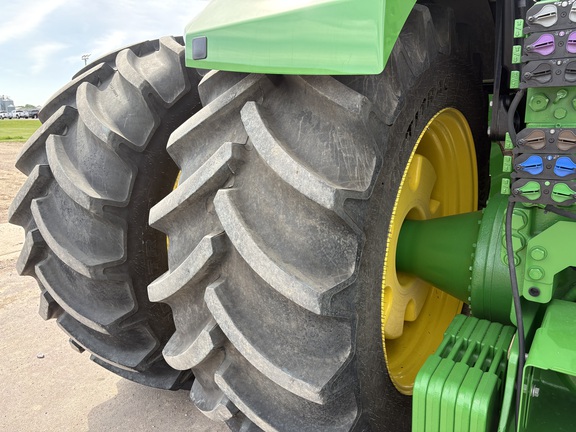 2025 John Deere 9R 590 Tractor 4WD