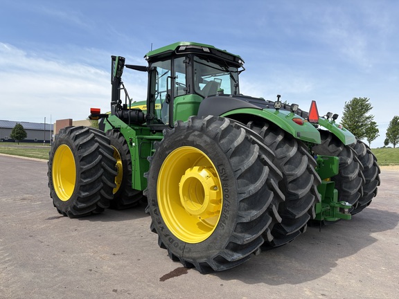 2025 John Deere 9R 590 Tractor 4WD