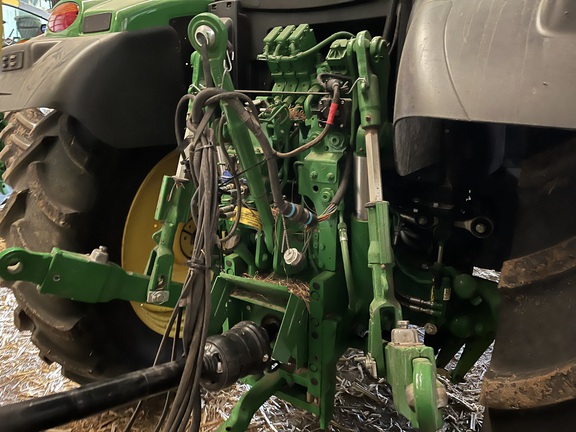 2020 John Deere 560M Baler/Round