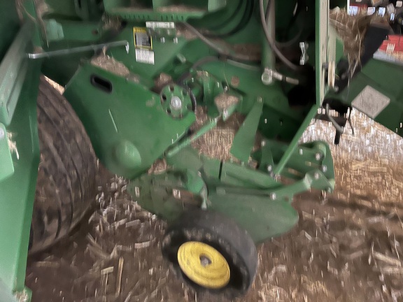 2020 John Deere 560M Baler/Round