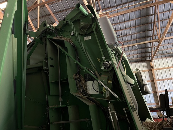 2020 John Deere 560M Baler/Round