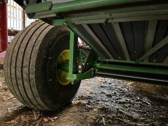 2020 John Deere 560M Baler/Round