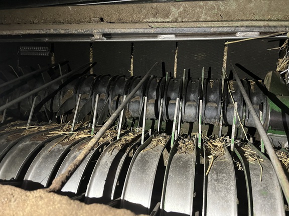 2020 John Deere 560M Baler/Round