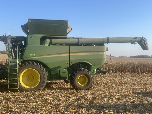 2024 John Deere S780 Combine