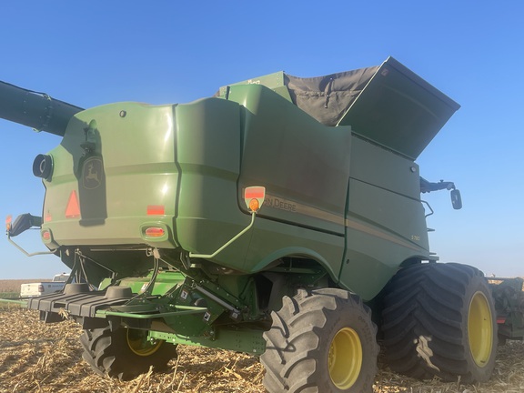 2024 John Deere S780 Combine