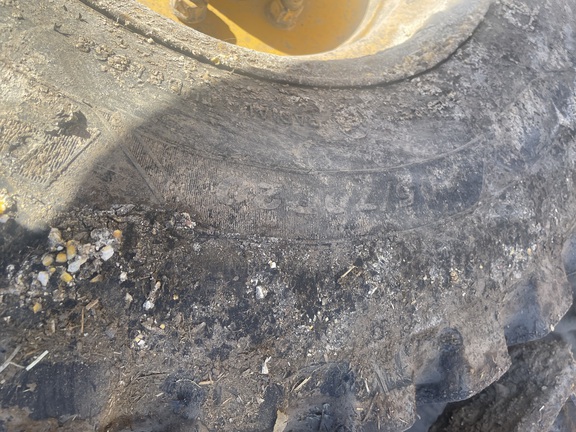 2015 John Deere 244K Compact Utility Loader