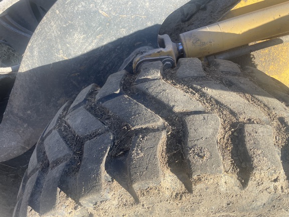 2015 John Deere 244K Compact Utility Loader