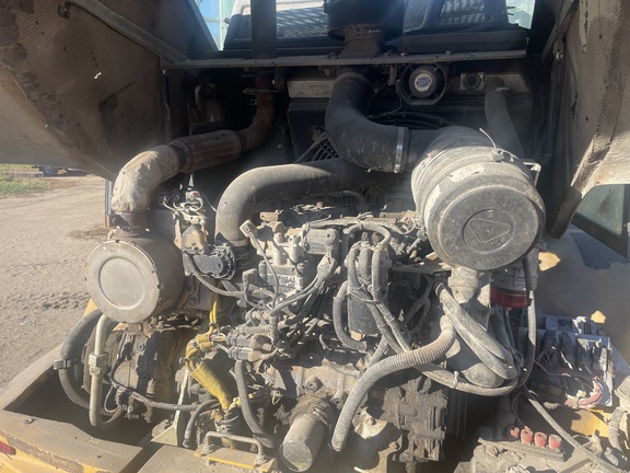 2015 John Deere 244K Compact Utility Loader