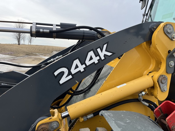 2015 John Deere 244K Compact Utility Loader