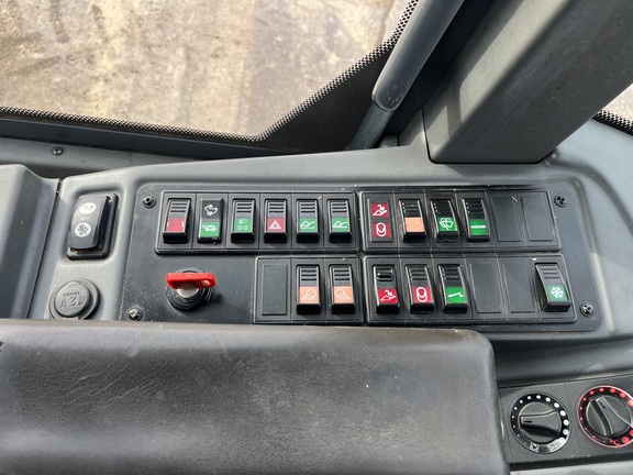 2015 John Deere 244K Compact Utility Loader