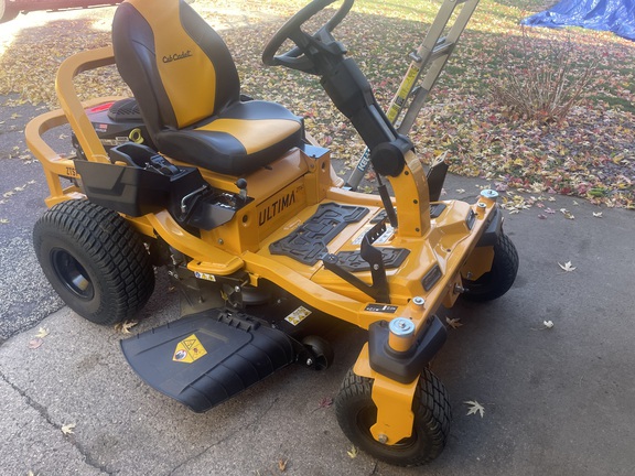 2023 Cub Cadet ZTS1 42 Mower/Zero Turn