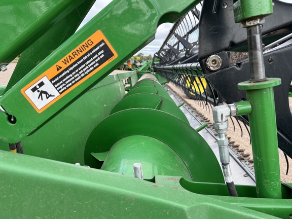 2013 John Deere 630F Header Combine