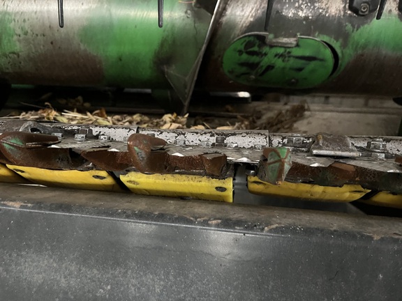 2011 John Deere 635F Header Combine