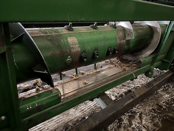 2011 John Deere 635F Header Combine