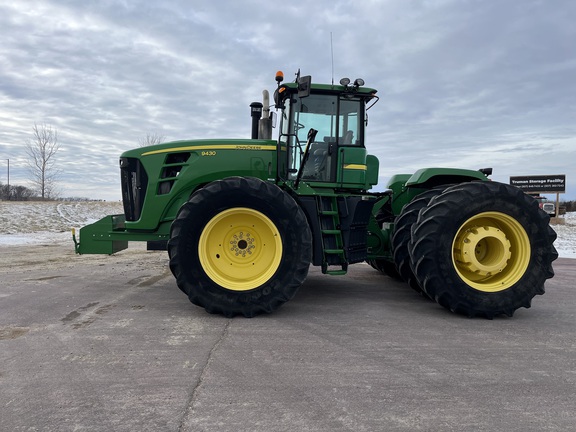 2010 John Deere 9430 Tractor 4WD