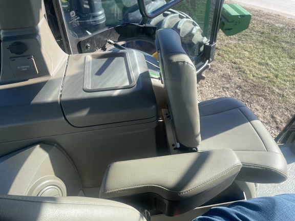 2023 John Deere 8R 410 Tractor
