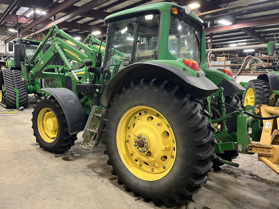 2010 John Deere 7330 Tractor