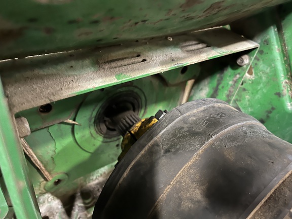 2010 John Deere 7330 Tractor