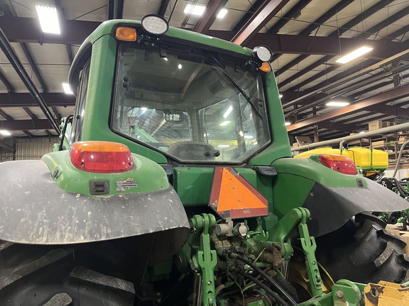 2010 John Deere 7330 Tractor
