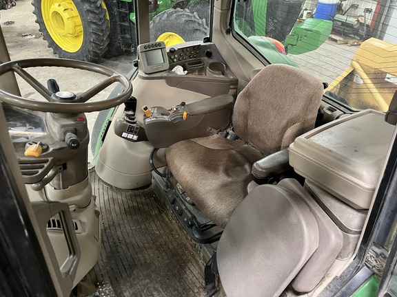 2010 John Deere 7330 Tractor