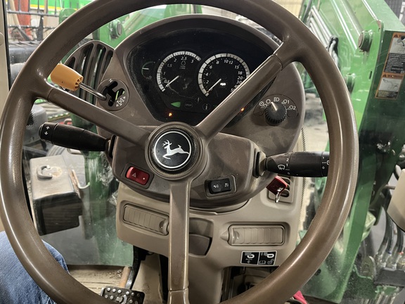 2010 John Deere 7330 Tractor