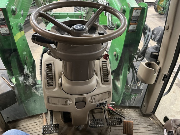 2010 John Deere 7330 Tractor