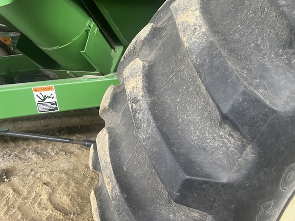 2002 Brent 876 Grain Cart