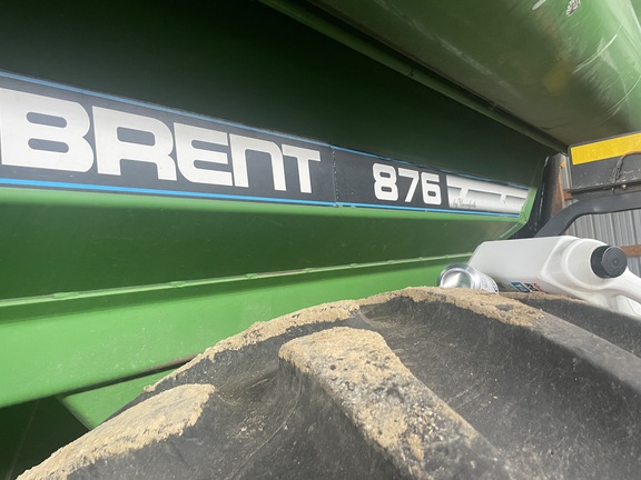 2002 Brent 876 Grain Cart