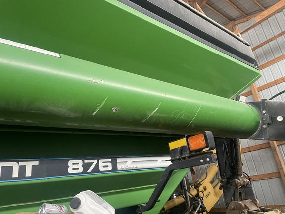 2002 Brent 876 Grain Cart